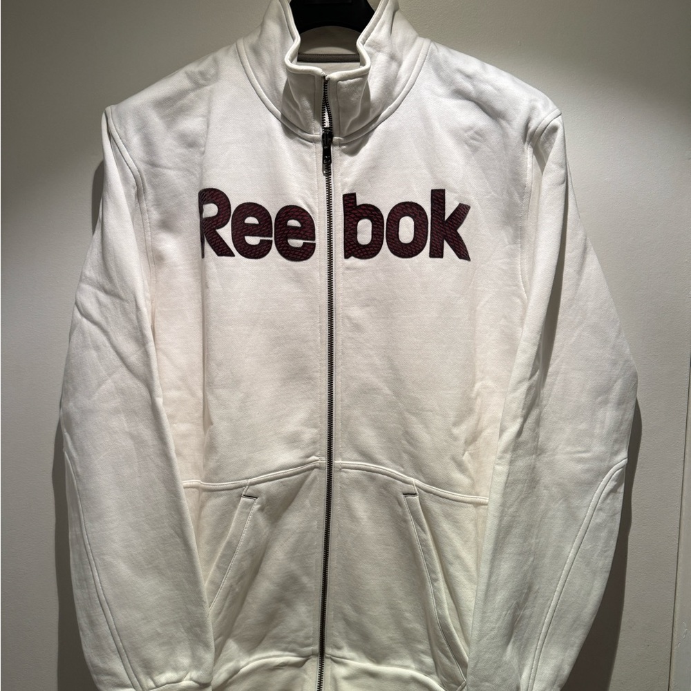 Reebok White Hoodie. Size Medium
